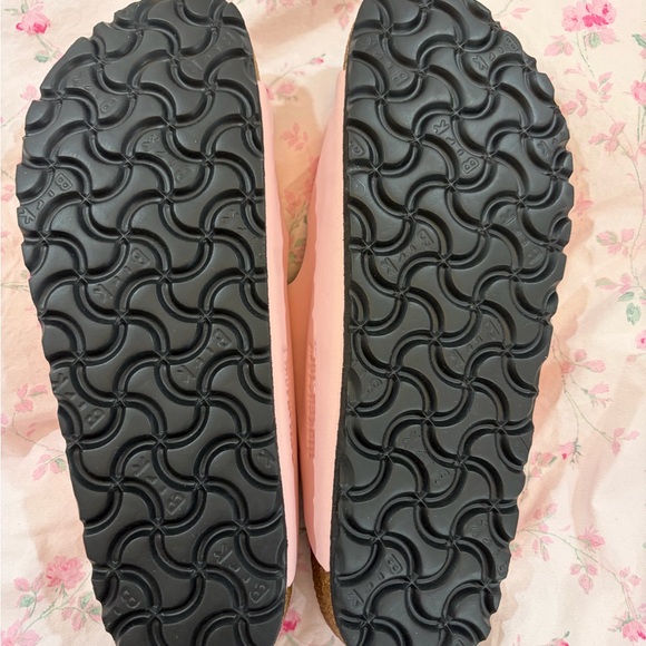 Birkenstock Arizona Sandals in Pale Pink with Gold Buckles BRAND NEW - Picture 3 of 4